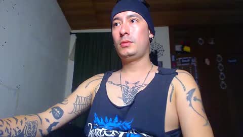 Snapshot of vampireathome chatting on February 7, 2025, 7:07 am vampireathome online show from February 7, 2025, 7:07 am