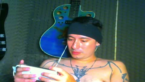 Snapshot of vampireathome chatting on February 21, 2025, 8:51 am vampireathome online show from February 21, 2025, 8:51 am