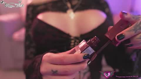 Snapshot of vampyy_doll chatting on October 8, 2025, 1:47 am Please help me to reach 300 thumbs up online show from October 8, 2025, 1:47 am