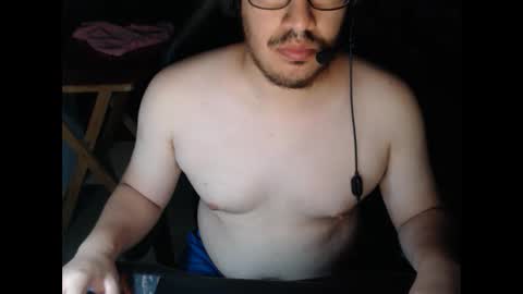 Snapshot of vancoserx111 chatting on January 18, 2025, 1:52 am vancoserx111 online show from January 18, 2025, 1:52 am