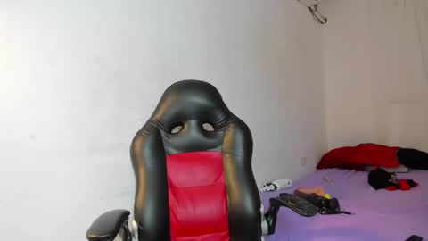 Snapshot of vanelope_smith chatting on October 3, 2025, 10:40 pm vanelope_smith online show from October 3, 2025, 10:40 pm