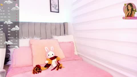 vanesa_moon_ online show from September 16, 2025, 11:50 pm