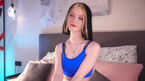 Lea online show from November 9, 2025, 3:10 pm