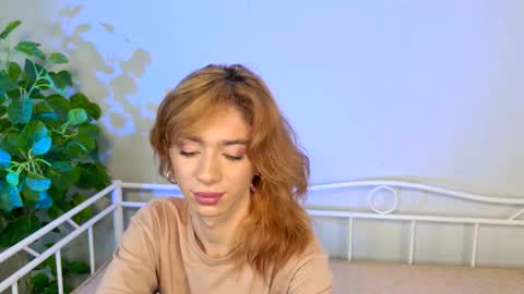 Vanessa online show from October 19, 2025, 3:45 pm