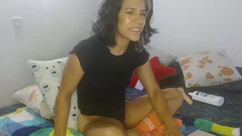 vanessa online show from December 12, 2024, 1:49 pm