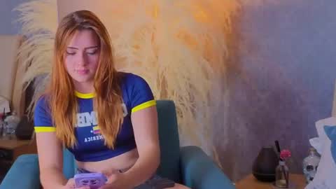 Snapshot of vanessa_foxyy chatting on June 23, 2026, 8:29 pm vanessa_foxyy online show from June 23, 2026, 8:29 pm