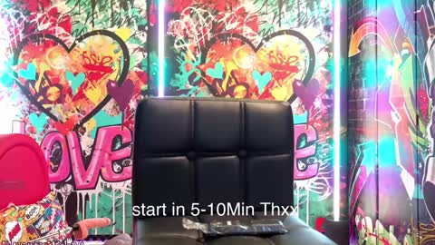  Vanessa  online show from November 10, 2025, 3:33 pm