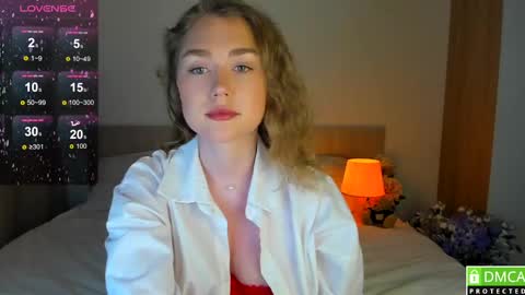 Snapshot of vanessa_maes chatting on February 23, 2025, 12:51 am Vanessa Maes online show from February 23, 2025, 12:51 am