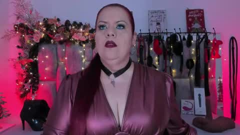 Snapshot of vanessa_moka chatting on December 20, 2025, 12:12 pm Vanessa online show from December 20, 2025, 12:12 pm