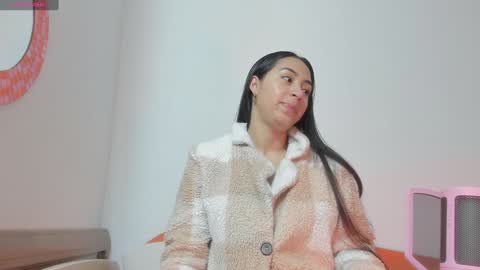 vanessaadol online show from December 30, 2024, 11:04 am