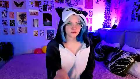 Snapshot of vanessaaustin chatting on June 22, 2026, 2:47 pm Vanessa online show from June 22, 2026, 2:47 pm