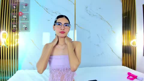 Snapshot of vanessaboch chatting on May 14, 2026, 7:42 pm Vanessa online show from May 14, 2026, 7:42 pm