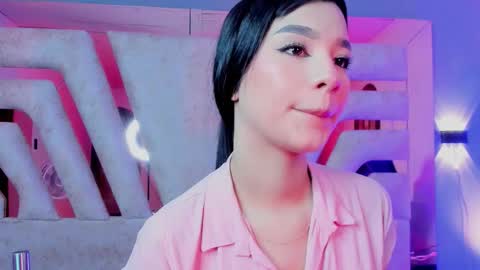 vanessaduval online show from February 6, 2026, 4:39 am