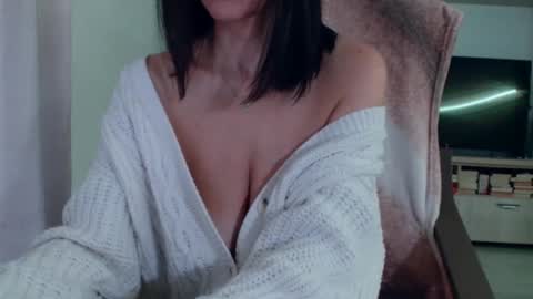 Snapshot of vanessalarahot chatting on November 10, 2025, 12:48 pm Vanessa online show from November 10, 2025, 12:48 pm