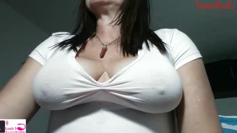 Vanesared2 online show from October 8, 2025, 12:41 am