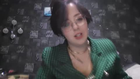 Snapshot of vanessashadow chatting on October 6, 2025, 4:04 pm vanessashadow online show from October 6, 2025, 4:04 pm
