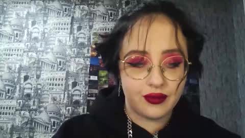 Snapshot of vanessashadow chatting on November 21, 2025, 6:39 pm vanessashadow online show from November 21, 2025, 6:39 pm