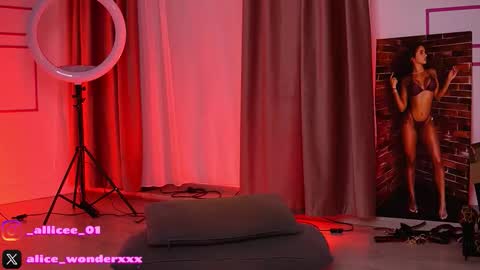 Vanessa Simon online show from February 3, 2026, 6:51 am