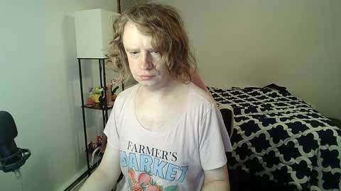 vanfairy526 online show from March 27, 2026, 9:53 am