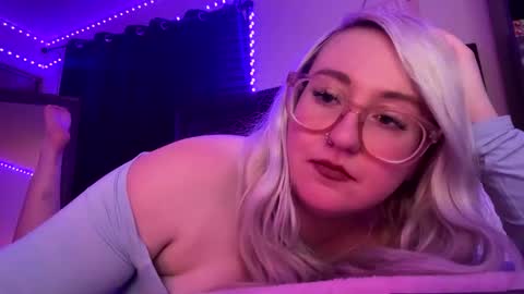 Snapshot of vanillapuddingpie chatting on April 11, 2026, 1:21 am vanillapuddingpie online show from April 11, 2026, 1:21 am