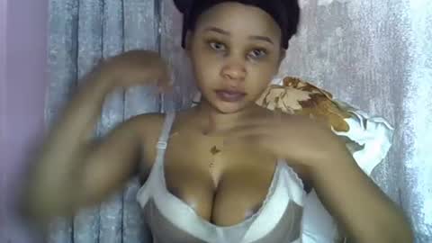 vanillavenus online show from June 26, 2026, 11:03 am