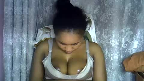 vanillavenus online show from August 4, 2026, 12:36 am