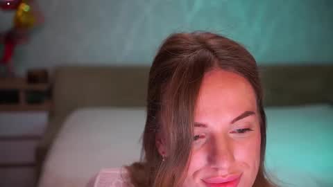 Sophie online show from November 2, 2025, 8:44 pm