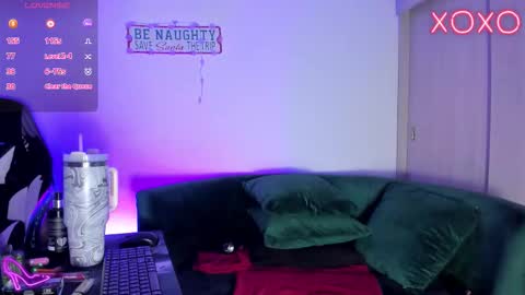 Megan Rosse online show from January 12, 2026, 8:41 am