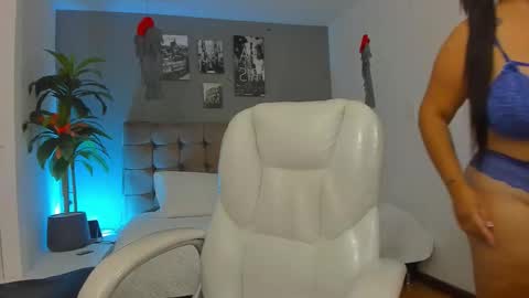 vannelope_bigboobs online show from October 30, 2025, 11:55 am