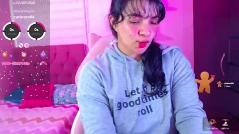 Snapshot of vannessa_shy chatting on December 28, 2024, 8:58 pm Vanesa online show from December 28, 2024, 8:58 pm