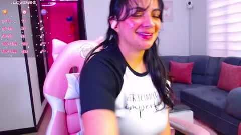 Snapshot of vannessa_shy chatting on January 24, 2025, 10:30 pm Vanesa online show from January 24, 2025, 10:30 pm