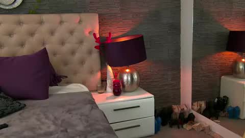 Vanessa online show from February 13, 2026, 3:41 pm