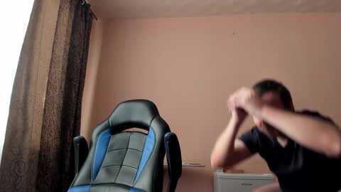 Snapshot of vano_822 chatting on March 9, 2026, 10:08 am vano_822 online show from March 9, 2026, 10:08 am