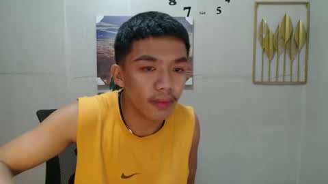 vanxxx2005 online show from December 9, 2024, 8:44 pm