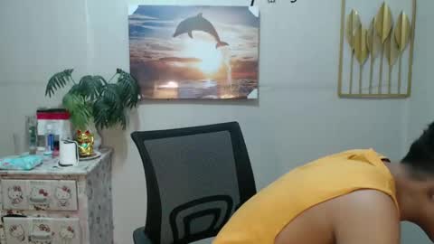 vanxxx2005 online show from December 10, 2024, 5:33 pm