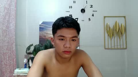 vanxxx2005 online show from December 19, 2024, 6:56 pm