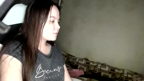 Var Kiss online show from November 15, 2025, 11:18 am