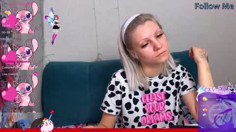 Snapshot of vasya_sylvia chatting on December 17, 2024, 10:23 am Vasya Sylvia online show from December 17, 2024, 10:23 am