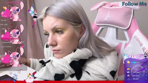 Snapshot of vasya_sylvia chatting on February 7, 2025, 11:23 am Vasya Sylvia online show from February 7, 2025, 11:23 am