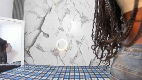 vayolethx online show from February 19, 2026, 12:34 pm