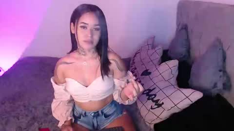 Vayolett Bass online show from December 3, 2024, 12:02 am