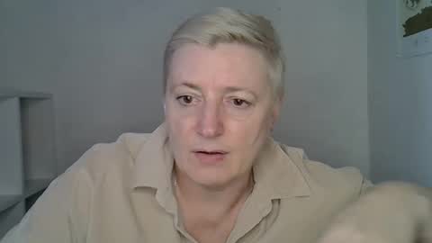 vea_motty online show from March 5, 2026, 2:24 pm