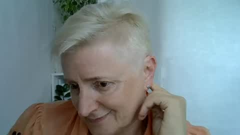 vea_motty online show from July 19, 2026, 12:53 pm