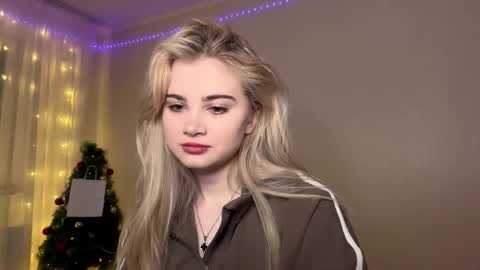 Monika online show from January 13, 2026, 1:05 pm