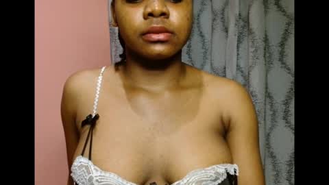 Snapshot of vee62 chatting on April 17, 2026, 11:41 pm vee62 online show from April 17, 2026, 11:41 pm