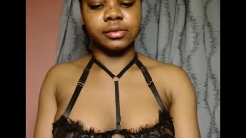 Snapshot of vee62 chatting on May 1, 2026, 11:31 pm vee62 online show from May 1, 2026, 11:31 pm