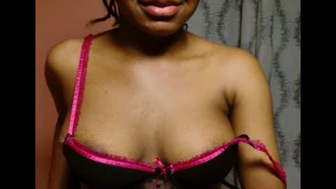 Snapshot of vee62 chatting on May 5, 2026, 12:40 am vee62 online show from May 5, 2026, 12:40 am
