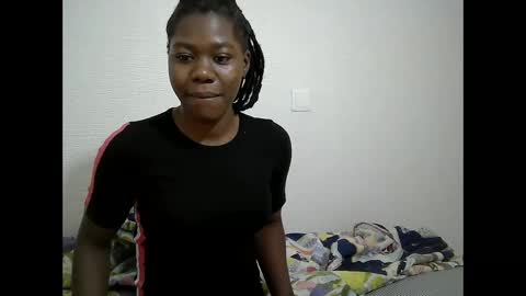 Snapshot of vee_gee chatting on May 19, 2026, 7:26 am leeser online show from May 19, 2026, 7:26 am