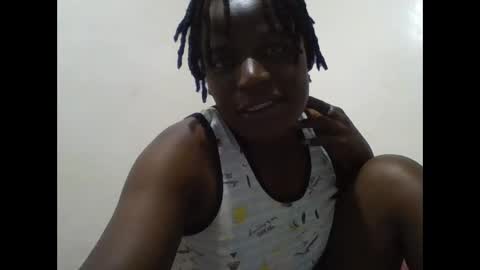 Vee tommy online show from May 2, 2026, 2:27 am