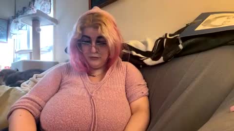 Veronica Lehane online show from December 9, 2024, 3:11 pm